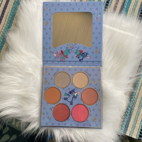 New Disney Stitch- 6 shade complexion palette- bronzer,highlighter & blush - Picture 4 of 5